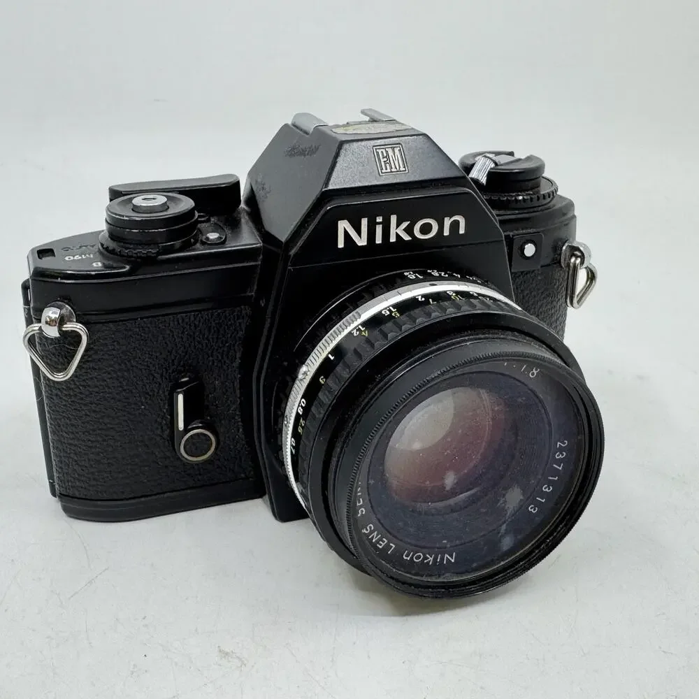 Nikon vintage em